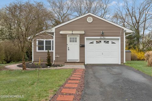 64 Coral Bell Holw, Toms River, NJ, 08755-3217 | Card Image