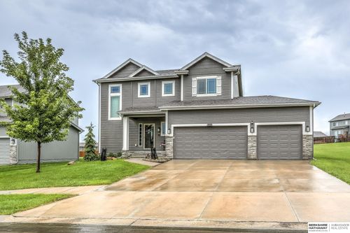 9403 S 176th Ave, Omaha, NE, 68136-1693 | Card Image