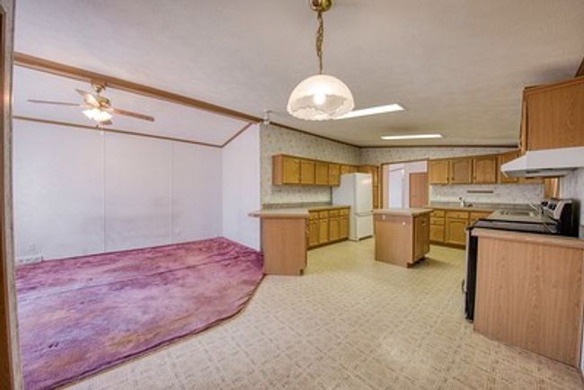 175 Curry St, House other with 3 bedrooms, 2 bathrooms and 2 parking in Turtle Creek PA | Image 8