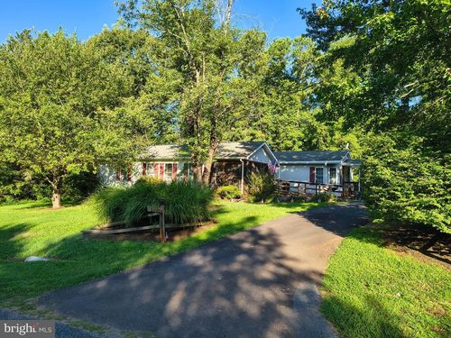 11400 Piney Forest Dr, BUMPASS, VA, 23024-9306 | Card Image