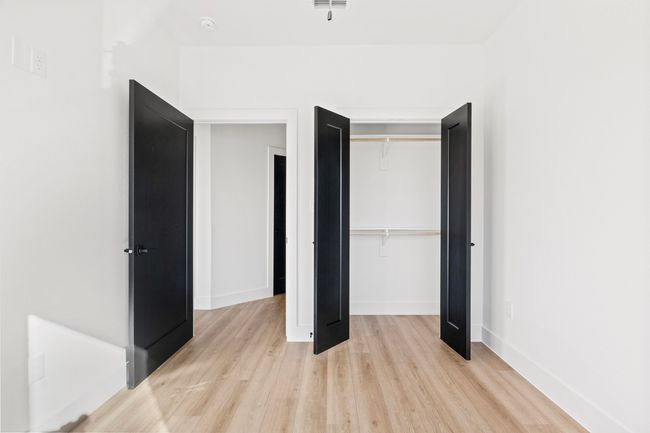 172 W 17 Th St, Townhouse with 3 bedrooms, 3 bathrooms and null parking in Mount Pleasant TX | Image 30