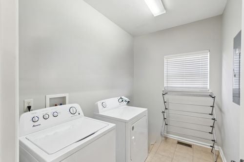 806 Warrington Ct, Gallatin, TN, 37066-6725 | Card Image