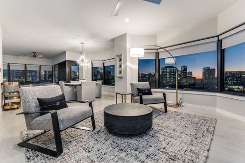 apt-1006-3030 Mckinney Ave, Dallas, TX, 75204-2449 | Card Image