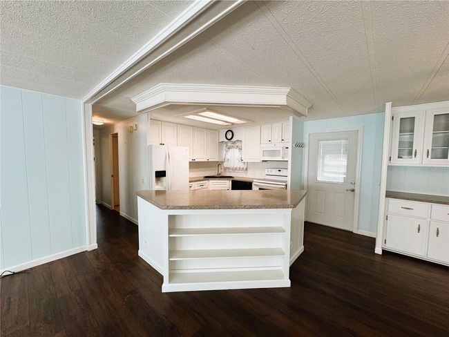 139 Royal Palm Dr, House other with 2 bedrooms, 2 bathrooms and null parking in LEESBURG FL | Image 15
