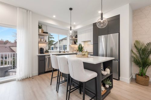 7-19330 Fairway Dr, Surrey, BC, V3S0B7 | Card Image