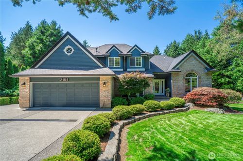2104 39th St Se, Puyallup, WA, 98372-5225 | Card Image