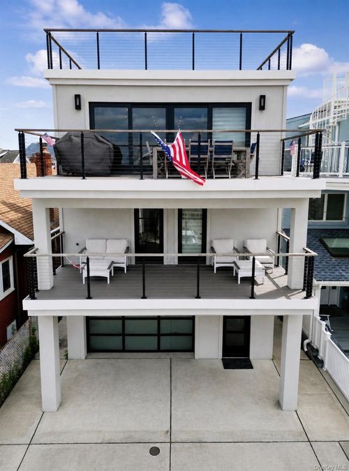 16 Minnesota Ave, Long Beach, NY, 11561-1311 | Card Image