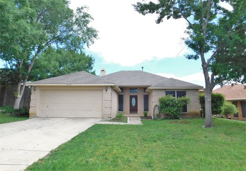 2409 Westview Trl, Denton, TX, 76207-1656 | Card Image