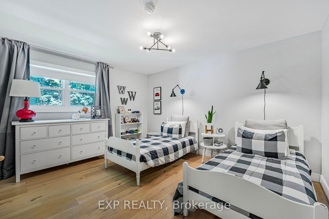 81 Forest Cir, House other with 6 bedrooms, 2 bathrooms and 6 parking in Tiny ON | Image 24