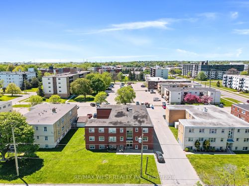 300 Montrave Avenue, Oshawa, ON, L1J4S2 | Card Image