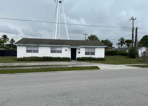 5713 Candlewood Ave, Mangonia Park, FL, 33407-2214 | Card Image