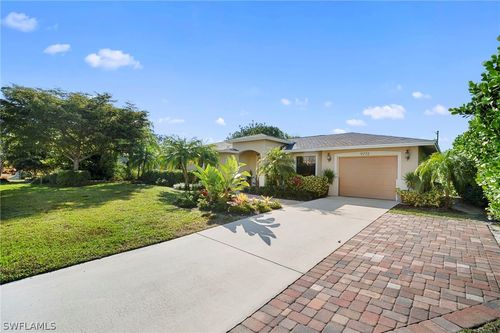 9772 Bobwhite Ln, BONITA SPRINGS, FL, 34135-4415 | Card Image