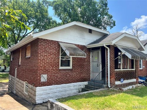 8356 Eton Pl, Saint Louis, MO, 63136-2532 | Card Image