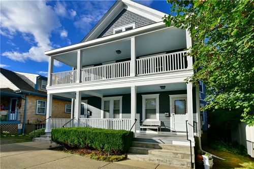 1 Arnold Ave, Newport, RI, 02840-1704 | Card Image