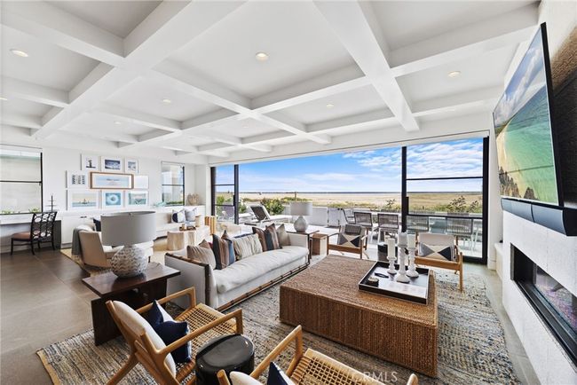 2148 E Oceanfront, House other with 5 bedrooms, 5 bathrooms and 3 parking in Newport Beach CA | Image 7