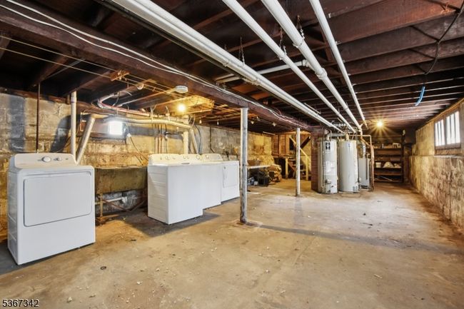 99 E Passaic Ave, Home with 4 bedrooms, 2 bathrooms and null parking in Bloomfield NJ | Image 34
