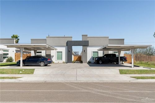 215 W Diamond Ave, Mission, TX, 78573-2172 | Card Image