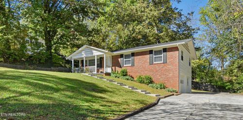 8017 Sabre Dr, Knoxville, TN, 37919-7026 | Card Image