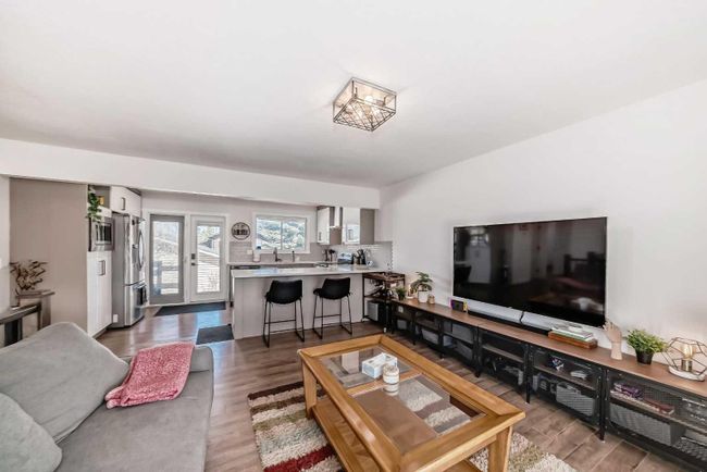 123 Falwood Way Ne, Home with 4 bedrooms, 2 bathrooms and 2 parking in Calgary AB | Image 15