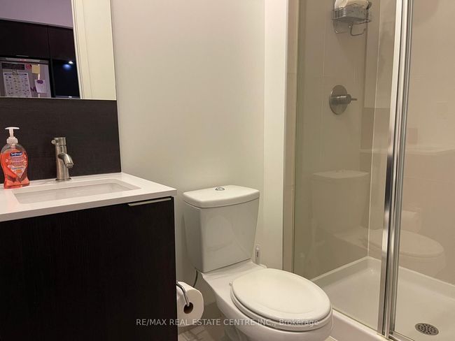 2407 - 170 Sumach St, Condo with 2 bedrooms, 2 bathrooms and null parking in Toronto ON | Image 12