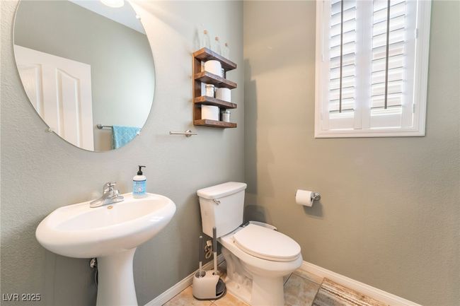 10131 Hollis Mountain Ave, House other with 3 bedrooms, 3 bathrooms and null parking in Las Vegas NV | Image 19