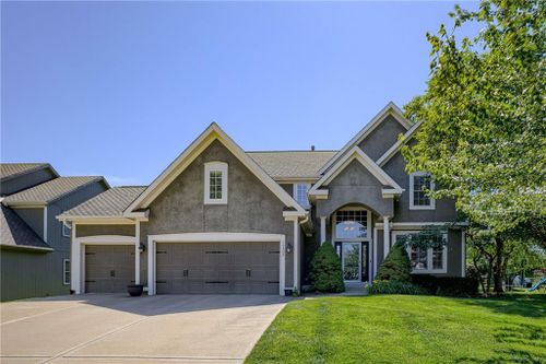 15509 Pawnee Street, Overland Park, KS, 66224 | Card Image