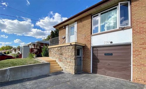 3361 The Credit Woodlands, Mississauga, ON, L5C2J9 | Card Image