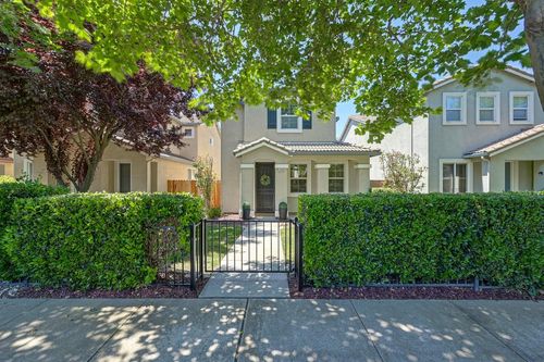2888 Mojave Dr, West Sacramento, CA, 95691-6124 | Card Image