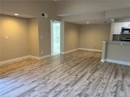 07-108 Santa Clara Dr, NAPLES, FL, 34104 | Card Image