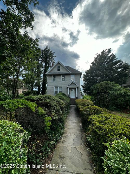 188 Davis Ave, Staten Island, NY, 10310-1652 | Card Image