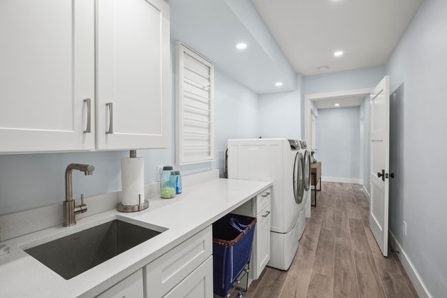 254-W-Seaview-Circle-2024-laundry-room_ | Image 26