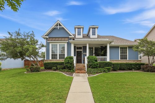 8404 Bridge St, North Richland Hills, TX, 76180-5590 | Card Image