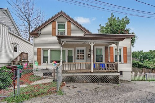 283 Front St, Woonsocket, RI, 02895-5207 | Card Image