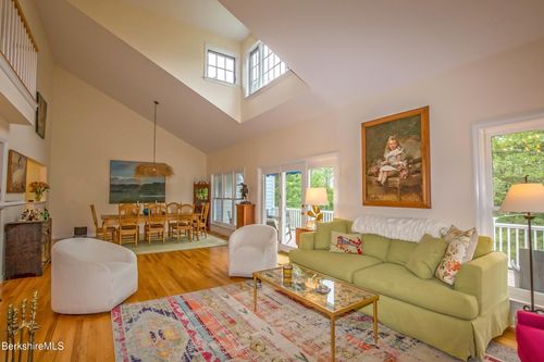 65-1136 Barker Rd, Pittsfield, MA, 01201-8043 | Card Image