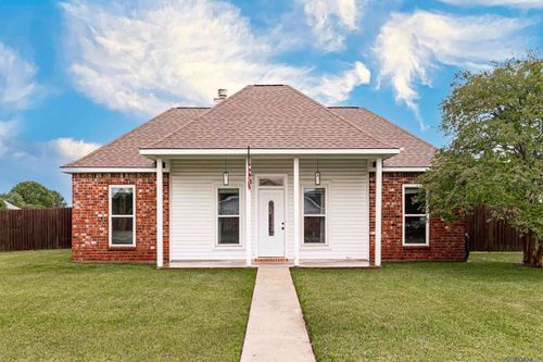 36101 Greenville Ave, Denham Springs, LA, 70706-8550 | Card Image
