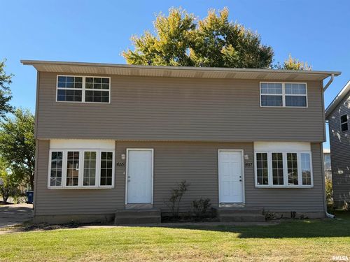 655-657 W 64th St, Davenport, IA, 52806-1931 | Card Image