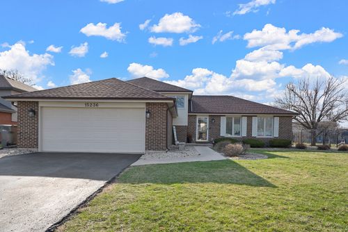 15236 Windsor Dr, Orland Park, IL, 60462-3819 | Card Image