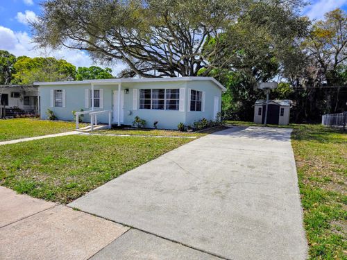 1715 31st Ave, Vero Beach, FL, 32960-3149 | Card Image