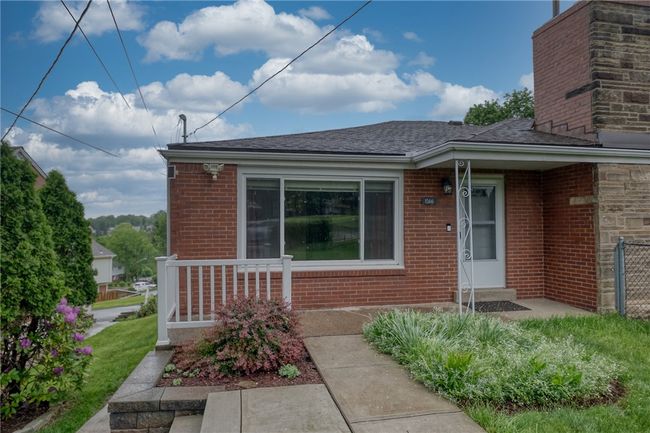1566 Greentree Rd, House other with 2 bedrooms, 1 bathrooms and 1 parking in Scott Twp - SAL PA | Image 25