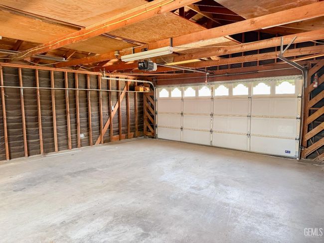 297 Pine St, House other with 3 bedrooms, 3 bathrooms and null parking in Shafter CA | Image 27