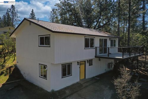 12017 Hillhurst Cir, Groveland, CA, 95321 | Card Image