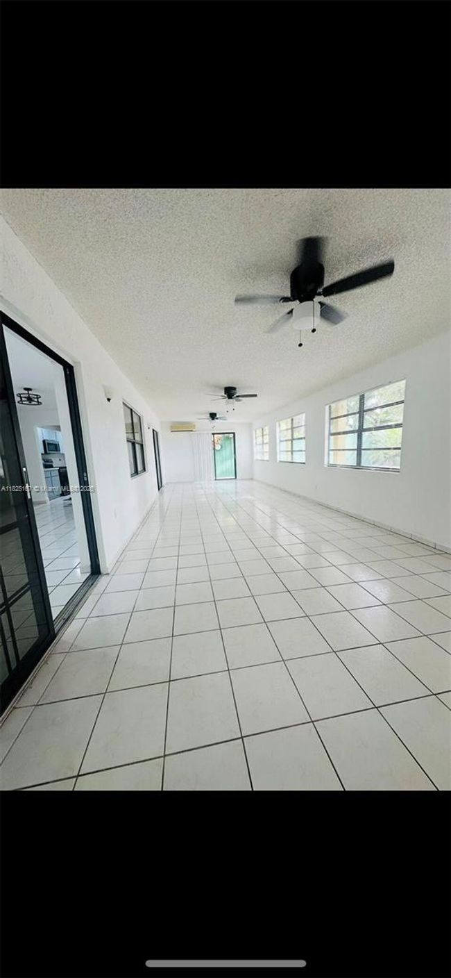 9510 Sw 151 St Ct, House other with 4 bedrooms, 3 bathrooms and null parking in Miami FL | Image 7