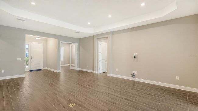 21205 Holmes Cir, House other with 4 bedrooms, 3 bathrooms and null parking in Venice FL | Image 8