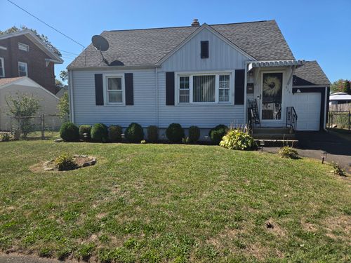 424 Circular Ave, Hamden, CT, 06514-3404 | Card Image