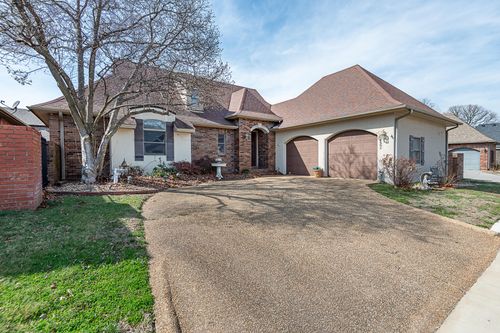 8605 Interlochen Drive, Nixa, MO, 65714 | Card Image