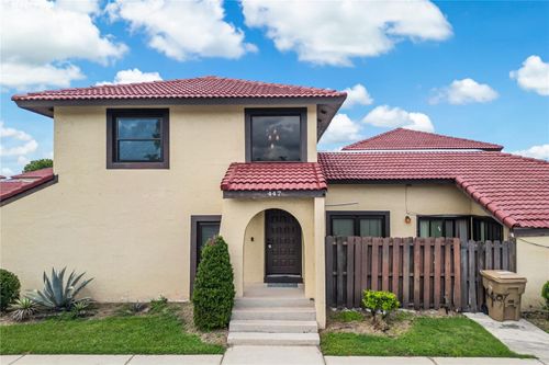 447 Hunter Cir, KISSIMMEE, FL, 34758-3329 | Card Image
