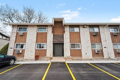 1-7602 Woodview St, Westland, MI, 48185-5945 | Card Image