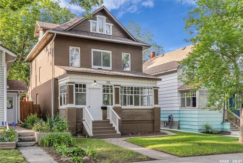 112 27th St W, Saskatoon, SK, S7L0J3 | Card Image
