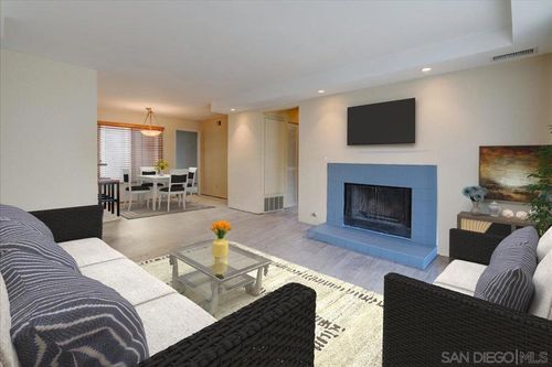 60-6530 College Gardens Ct, San Diego, CA, 92115-1101 | Card Image