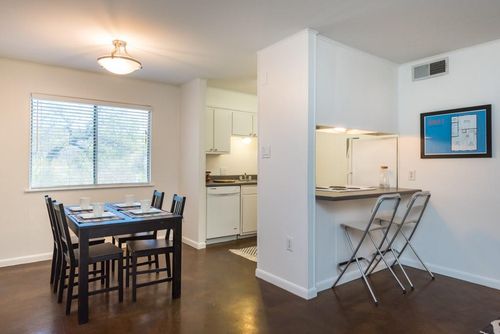 apt-204-3914 Avenue D, Austin, TX, 78751-4633 | Card Image